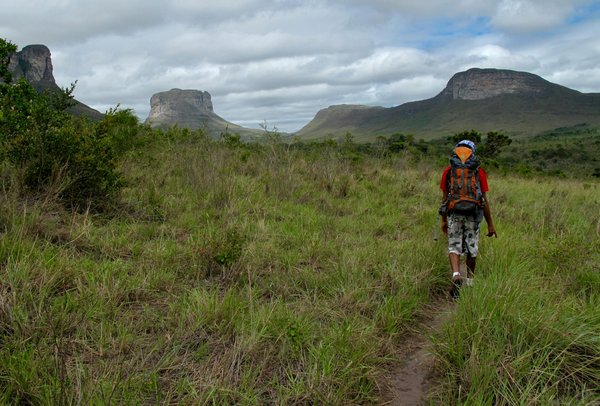 Avoir un budget serré ? Guide des offres spéciales pour voyager pas cher